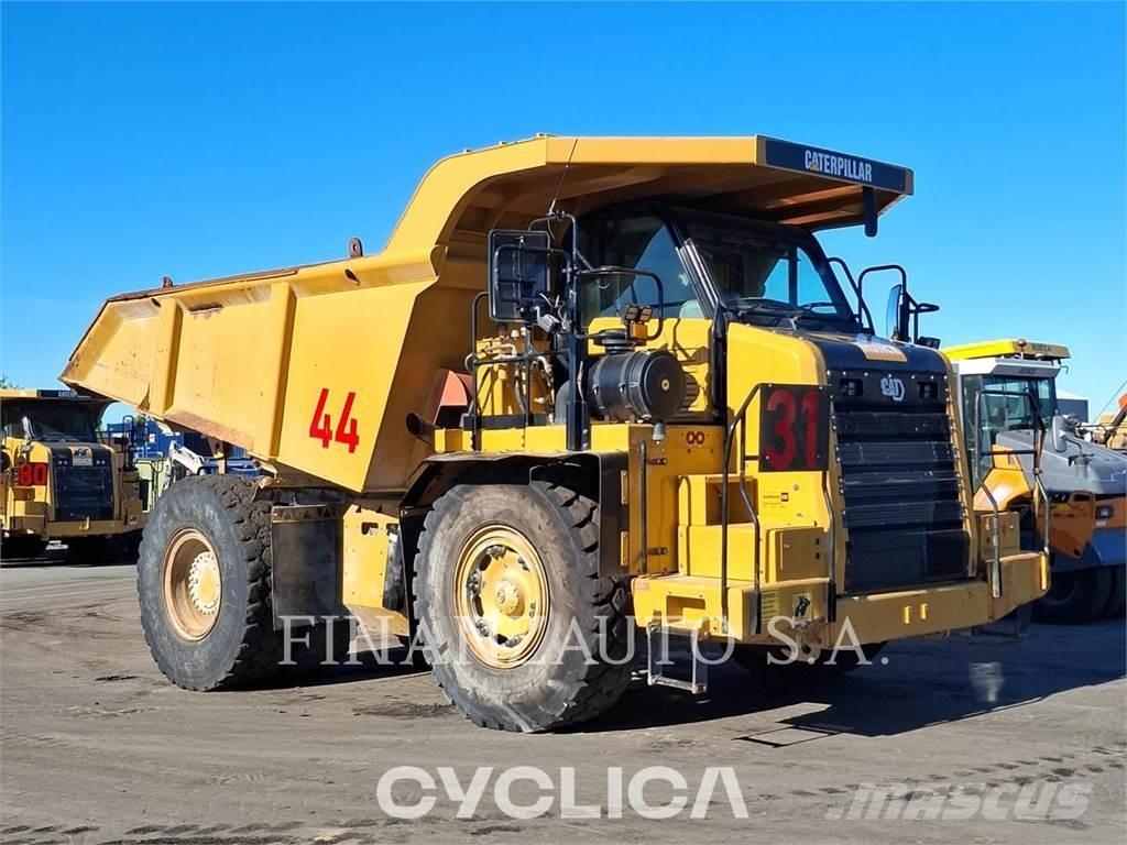 CAT 772G Kĺbové nákladné autá