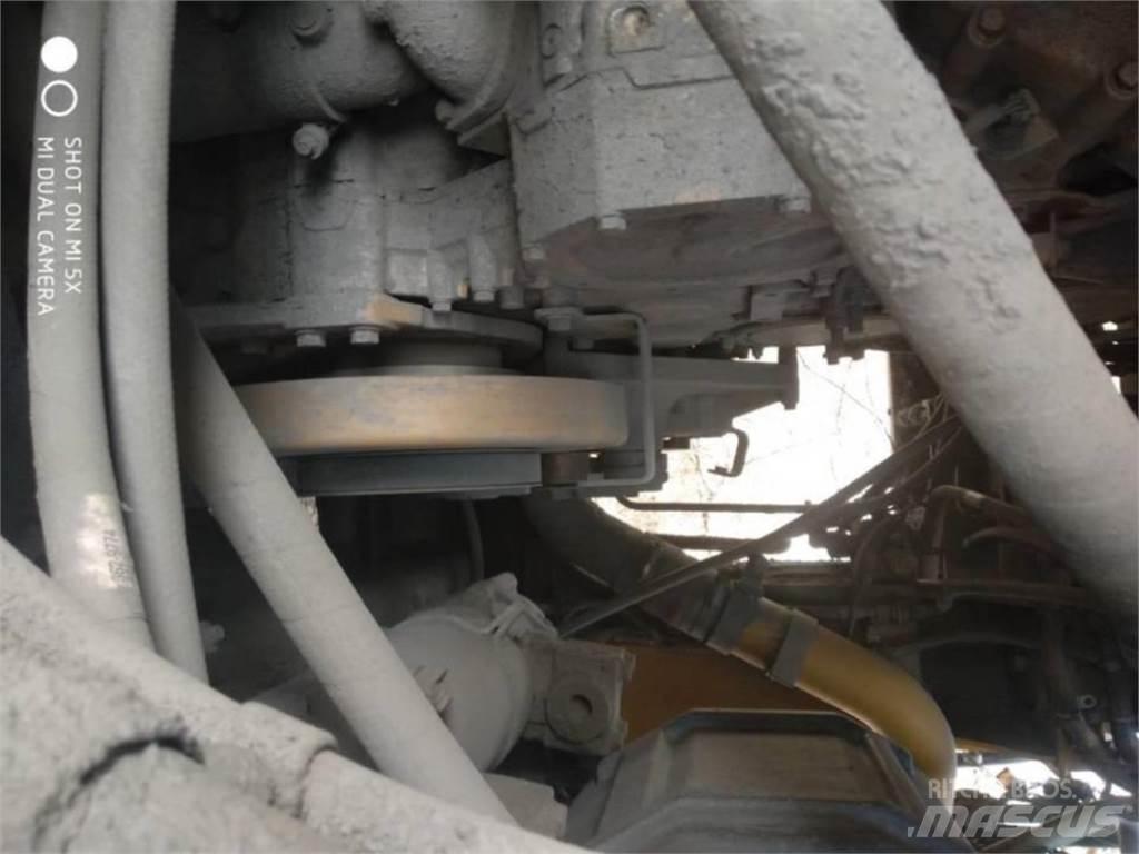 CAT 772GLRC Kĺbové nákladné autá