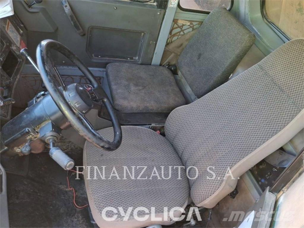 CAT 773E Kĺbové nákladné autá