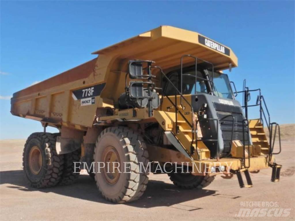 CAT 773F Kĺbové nákladné autá