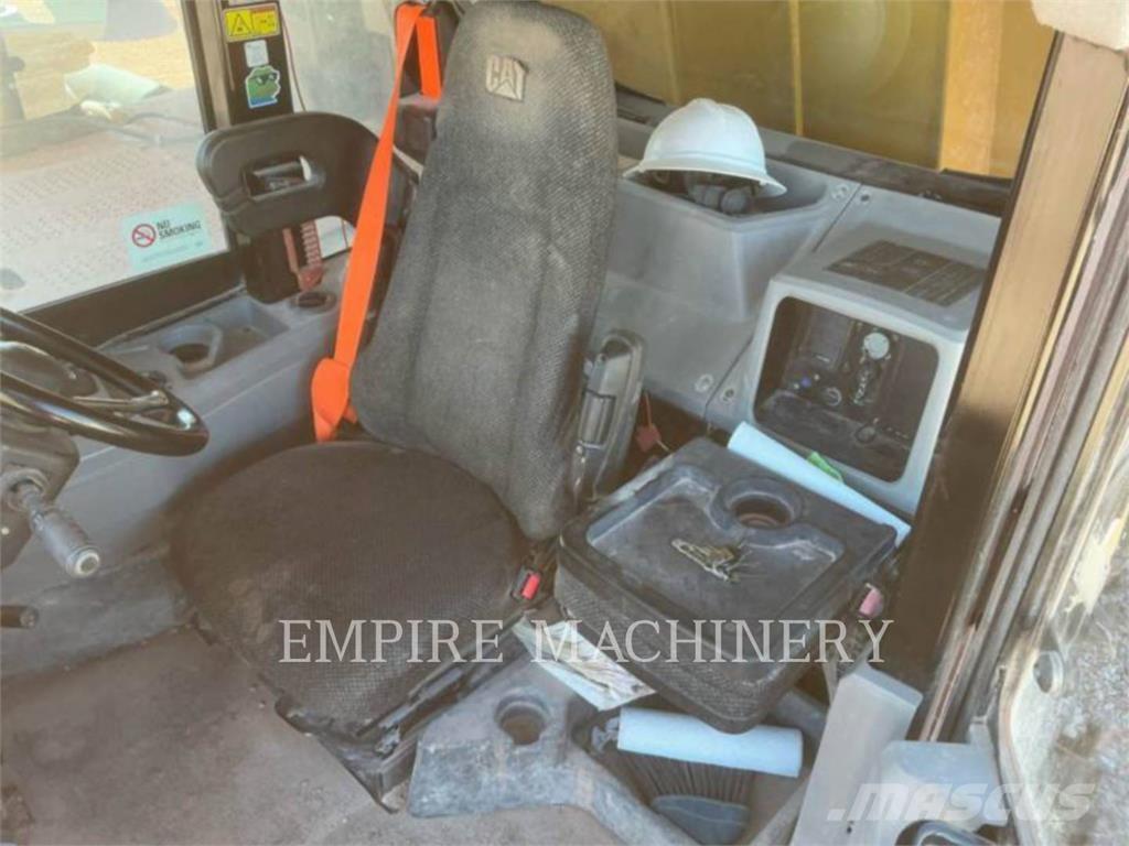 CAT 773F Kĺbové nákladné autá