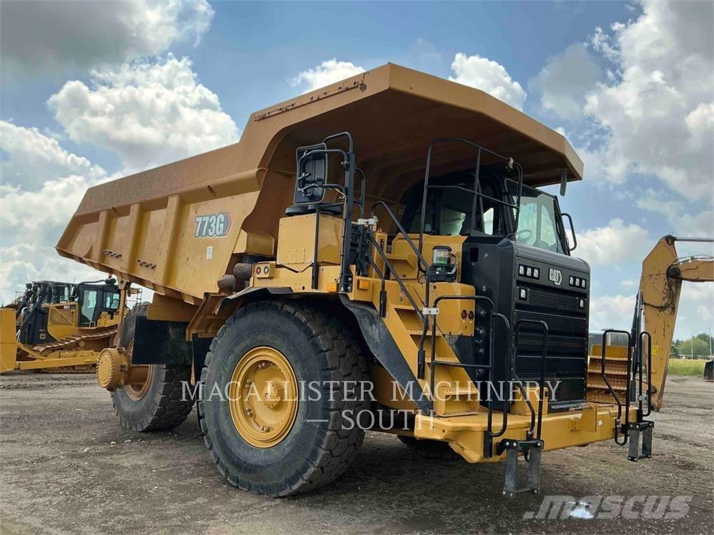CAT 773G Kĺbové nákladné autá