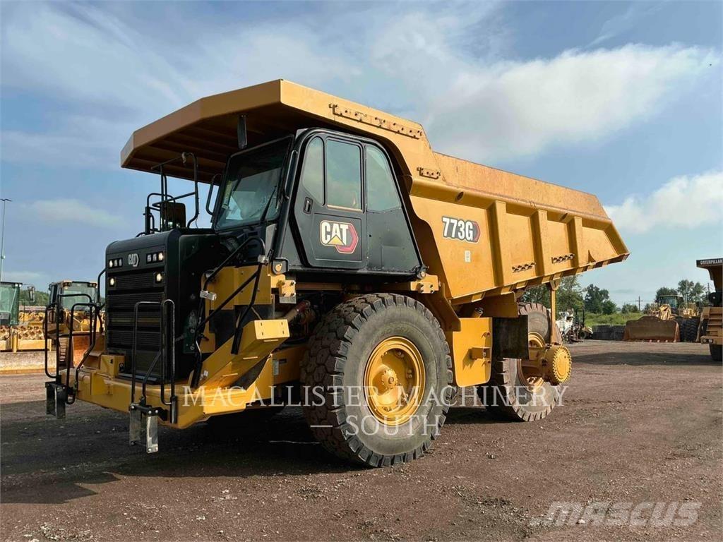 CAT 773G Kĺbové nákladné autá