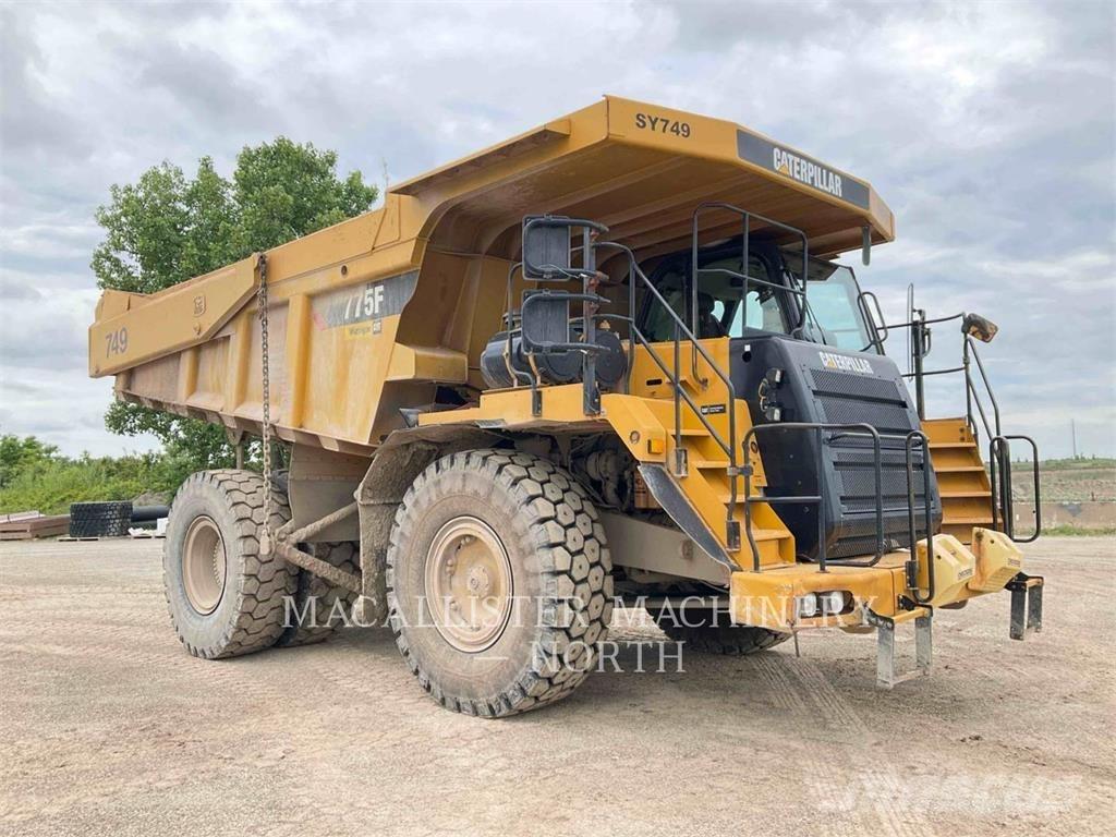 CAT 775F Kĺbové nákladné autá