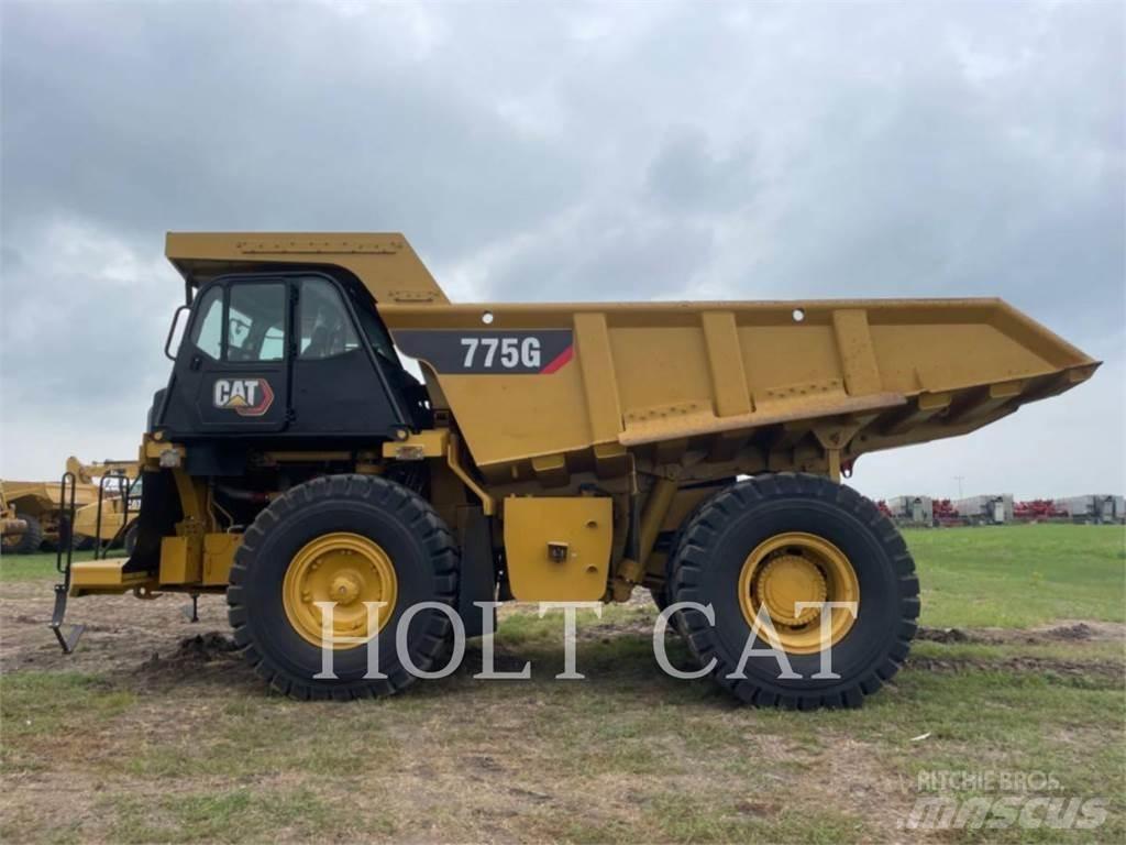CAT 775G Kĺbové nákladné autá