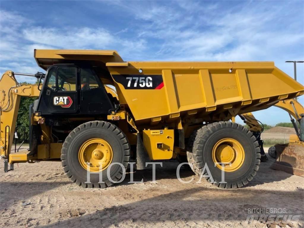 CAT 775G Kĺbové nákladné autá