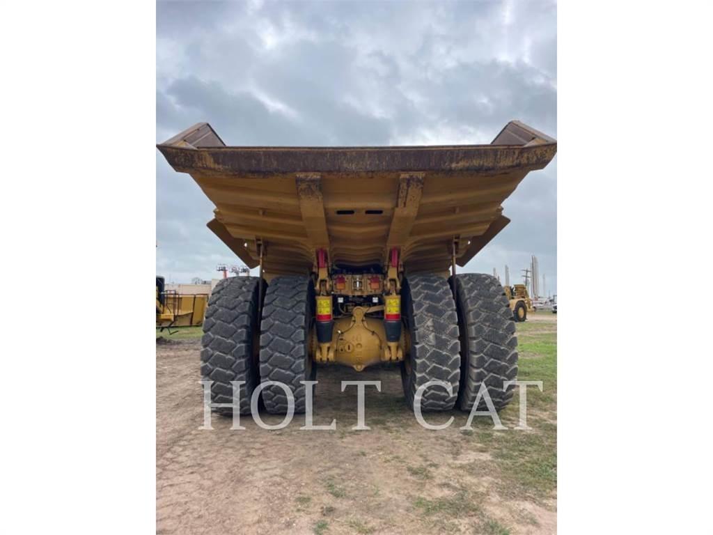 CAT 775G Kĺbové nákladné autá