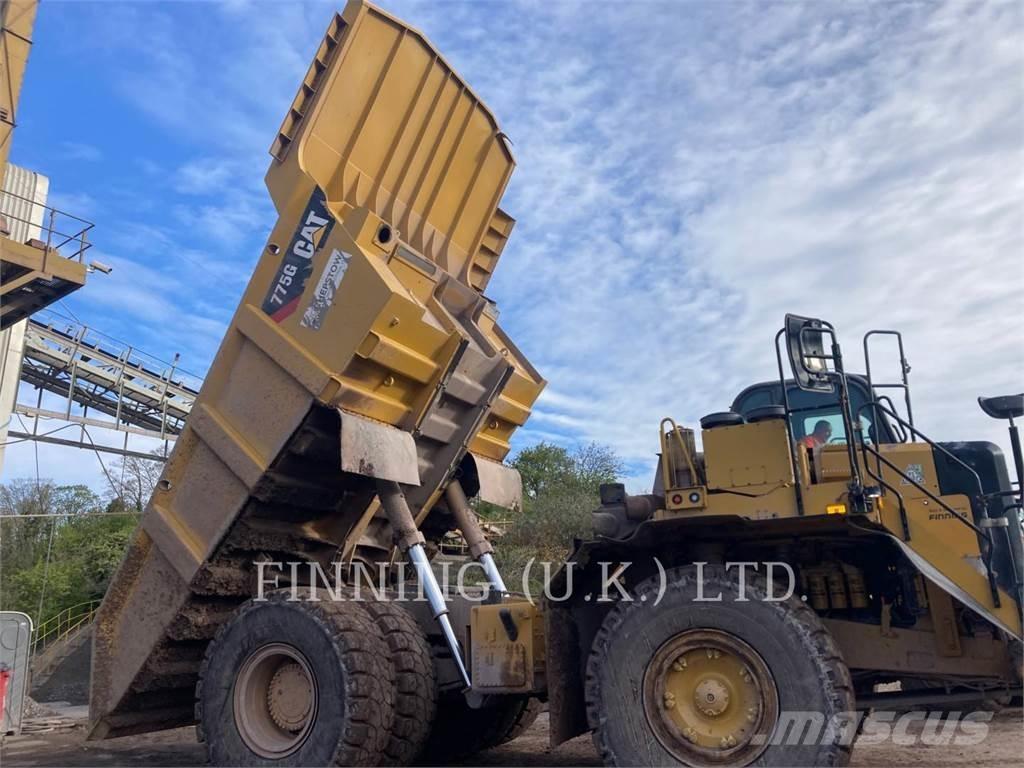 CAT 775G Kĺbové nákladné autá