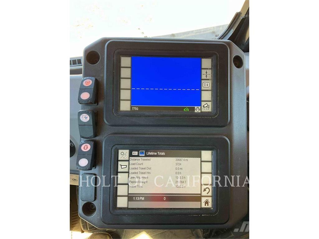 CAT 775G Kĺbové nákladné autá
