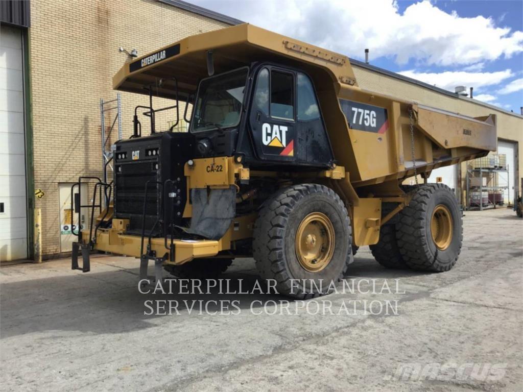 CAT 775G Kĺbové nákladné autá