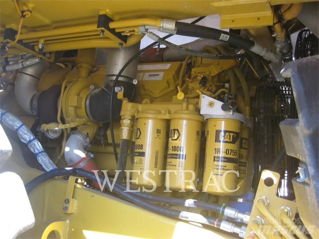 CAT 775GLRC Kĺbové nákladné autá
