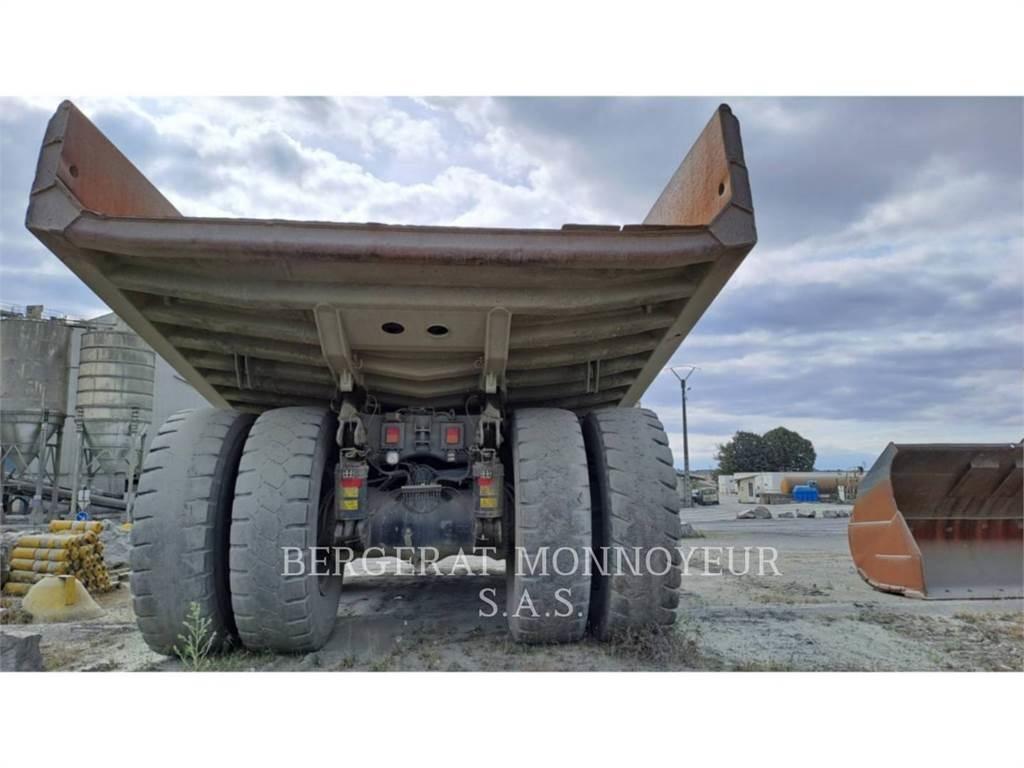 CAT 777F Kĺbové nákladné autá