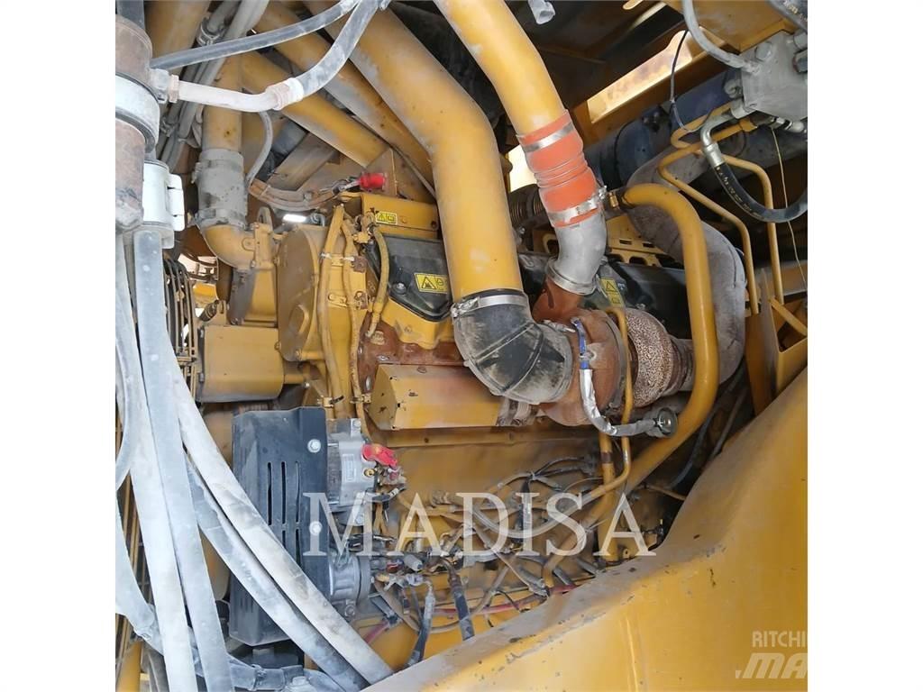 CAT 777F Kĺbové nákladné autá