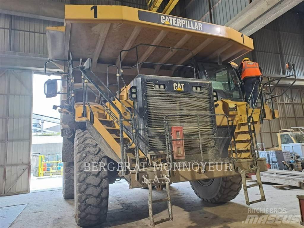 CAT 777G Kĺbové nákladné autá
