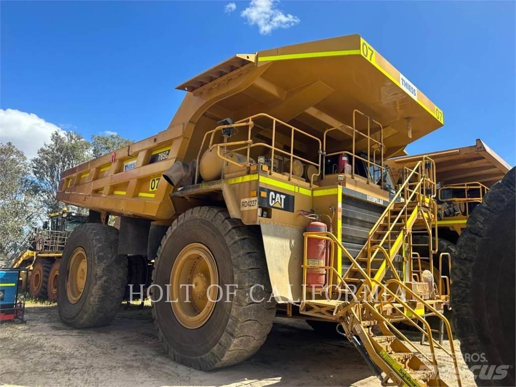 CAT 785D Kĺbové nákladné autá