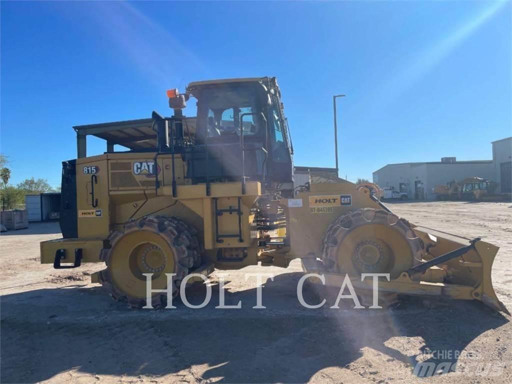 CAT 815 Pôdne kompaktory