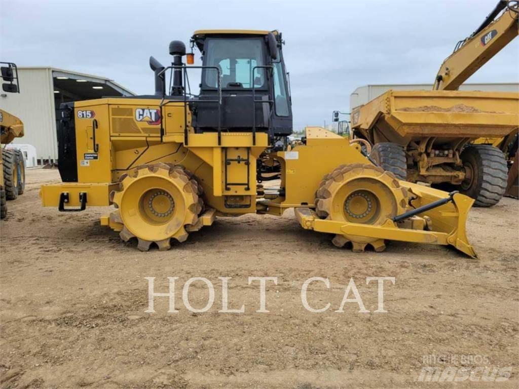 CAT 815 Pôdne kompaktory