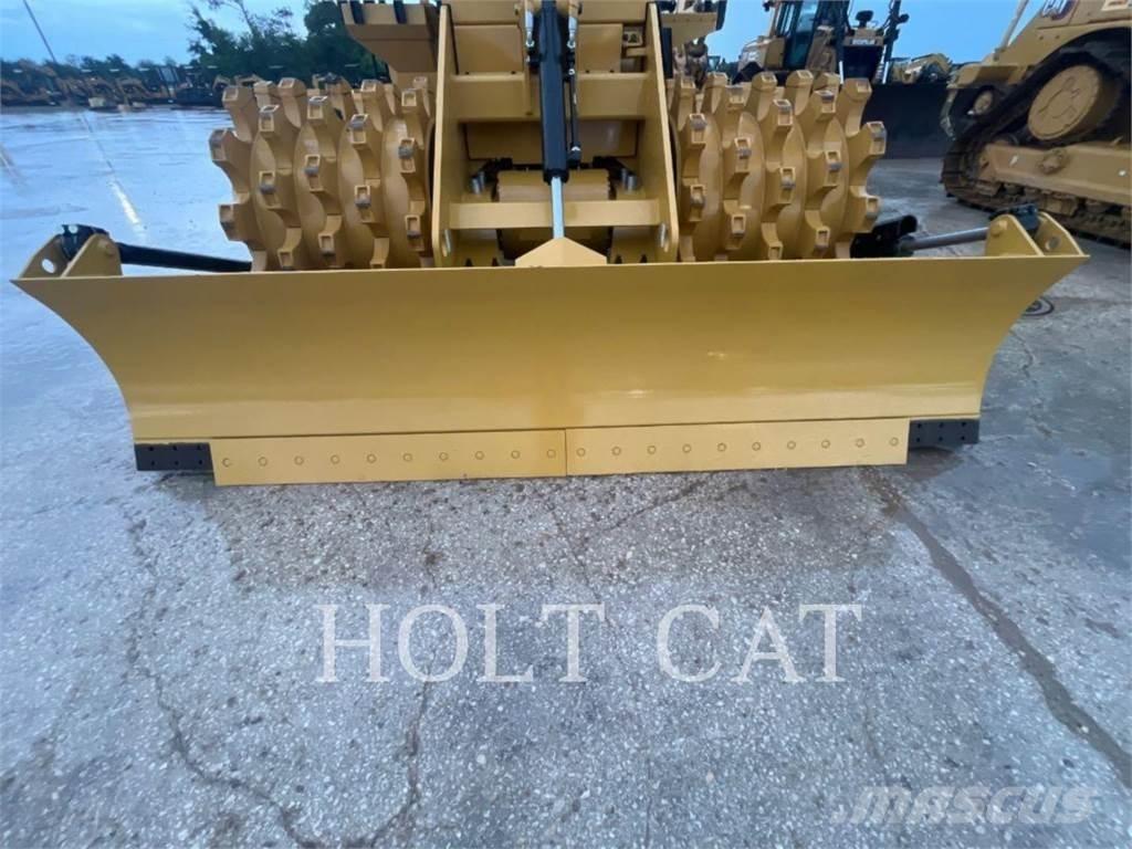 CAT 815 Pôdne kompaktory
