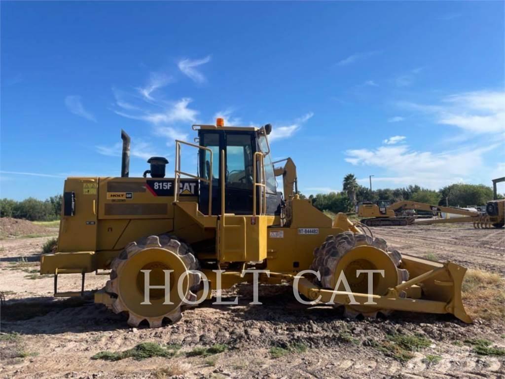 CAT 815F Pôdne kompaktory