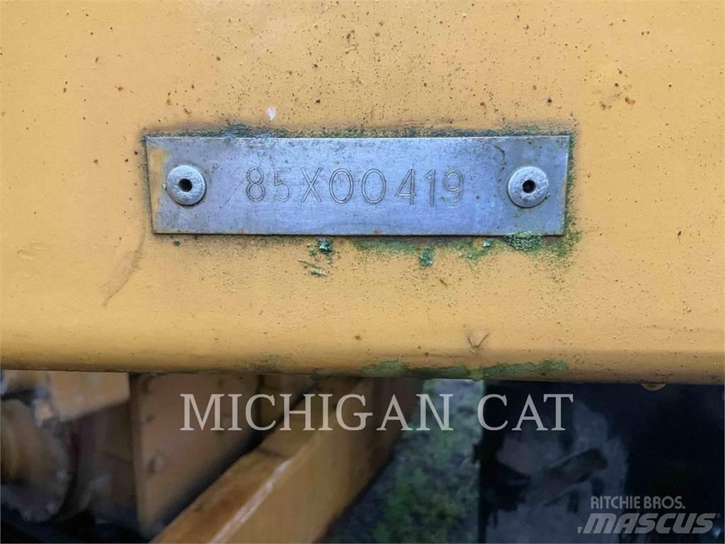CAT 824C Kolesové nakladače