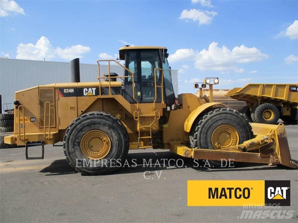 CAT 824H Kolesové dozéry