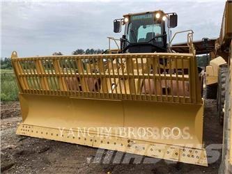 CAT 826H Pôdne kompaktory
