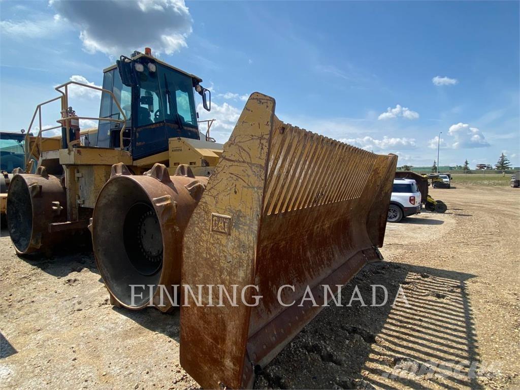 CAT 826H Pôdne kompaktory