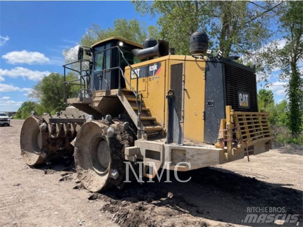 CAT 826K Pôdne kompaktory