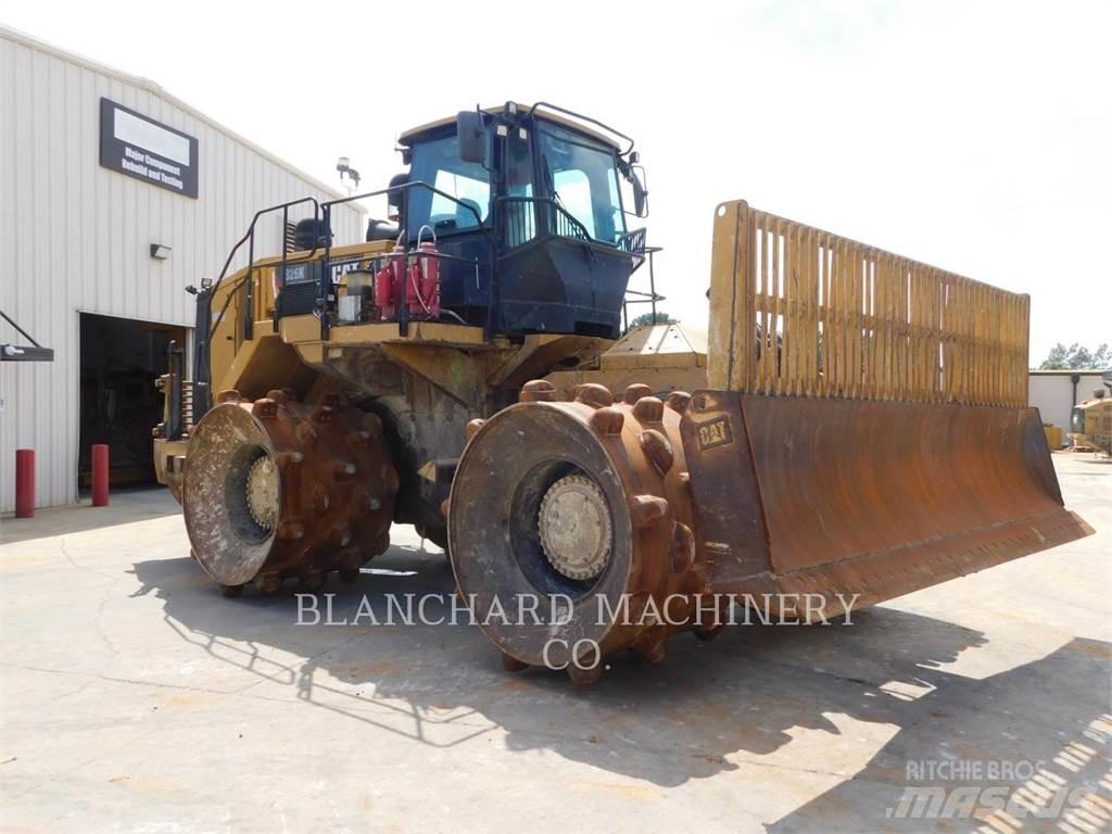 CAT 826K Pôdne kompaktory