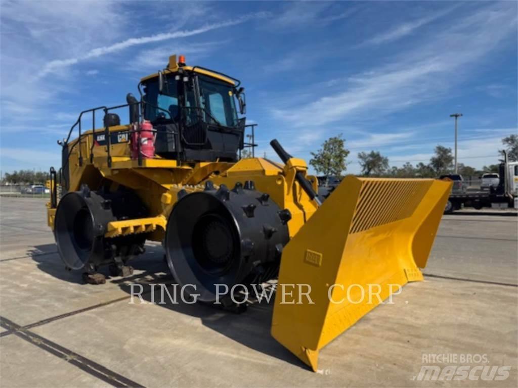CAT 826K Pôdne kompaktory