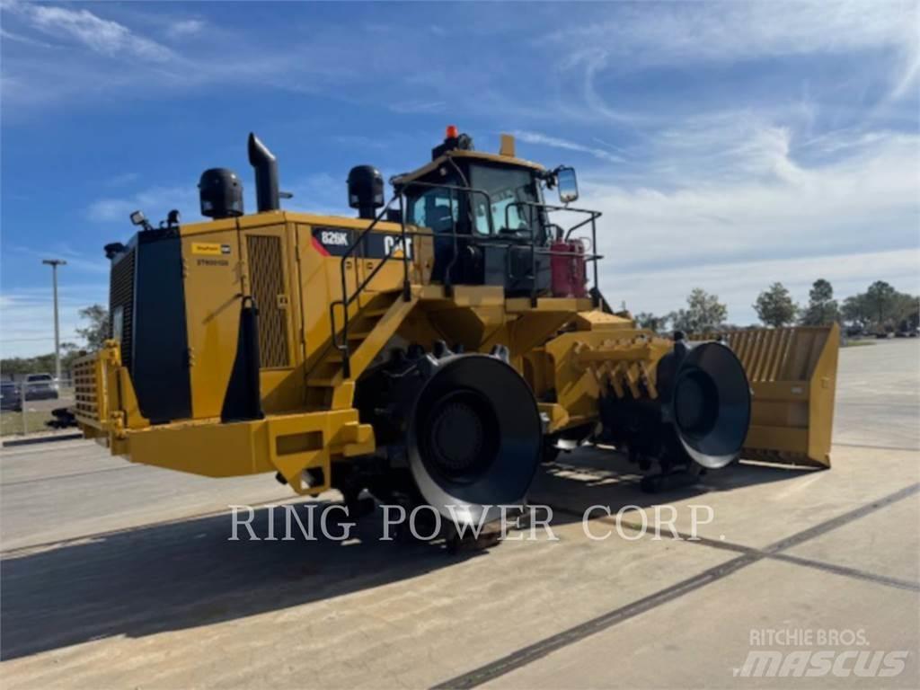 CAT 826K Pôdne kompaktory