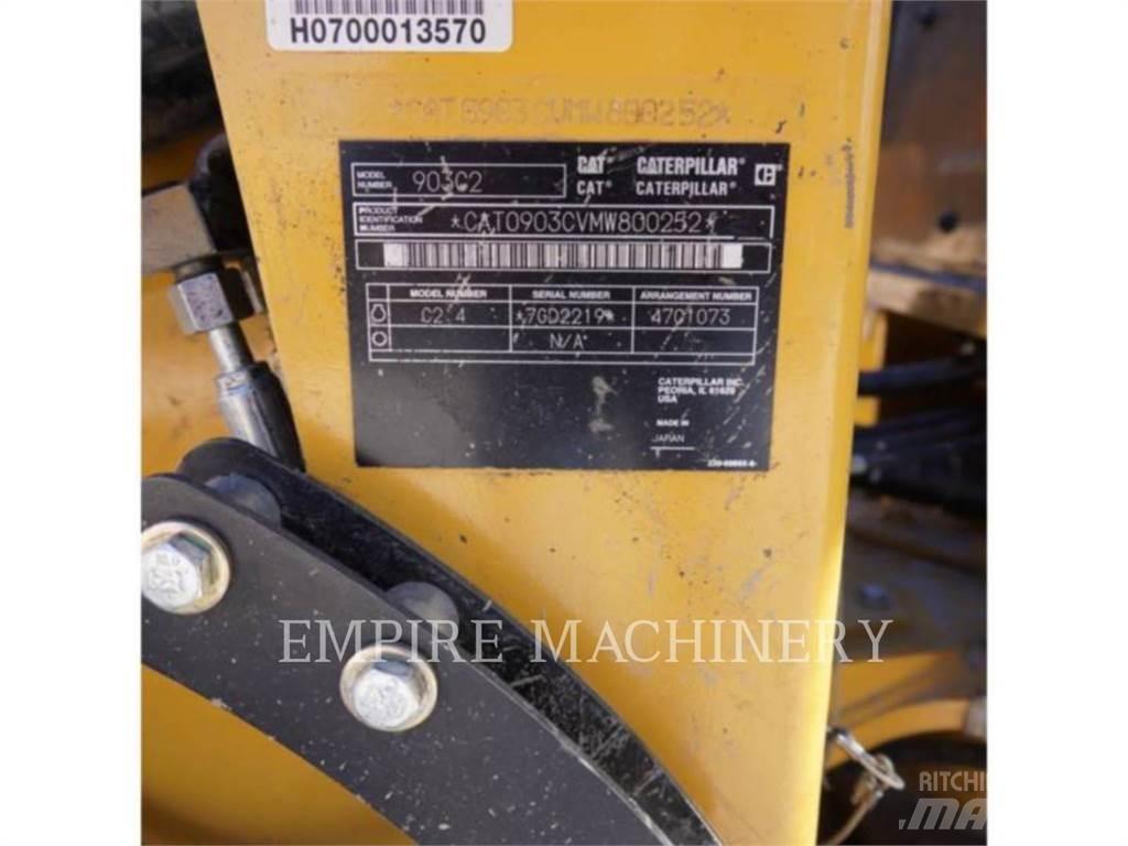 CAT 903C2 Kolesové nakladače