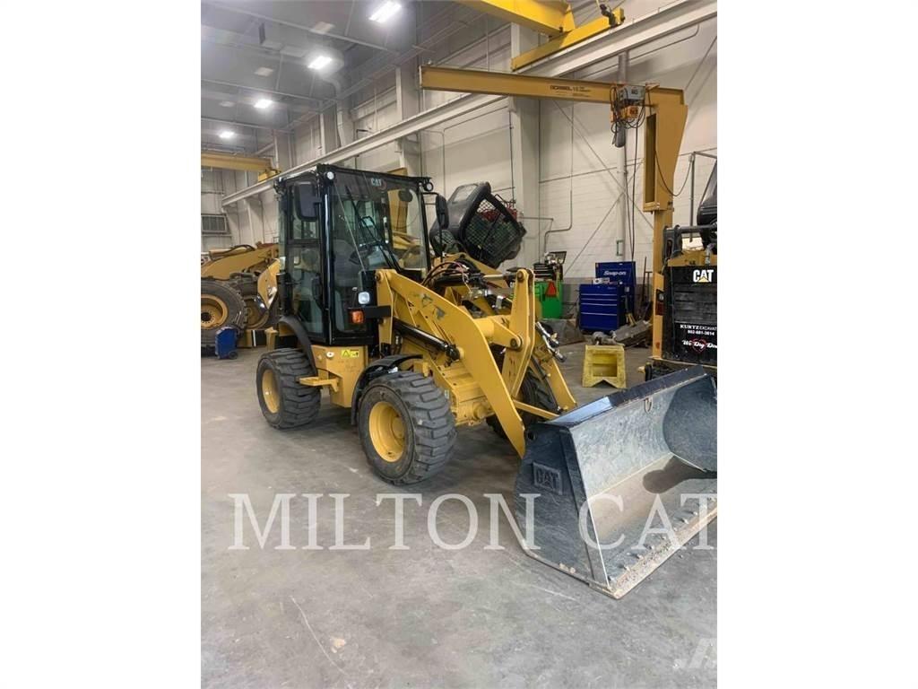 CAT 903D Kolesové nakladače