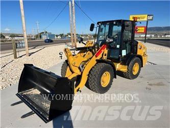 CAT 906 Kolesové nakladače