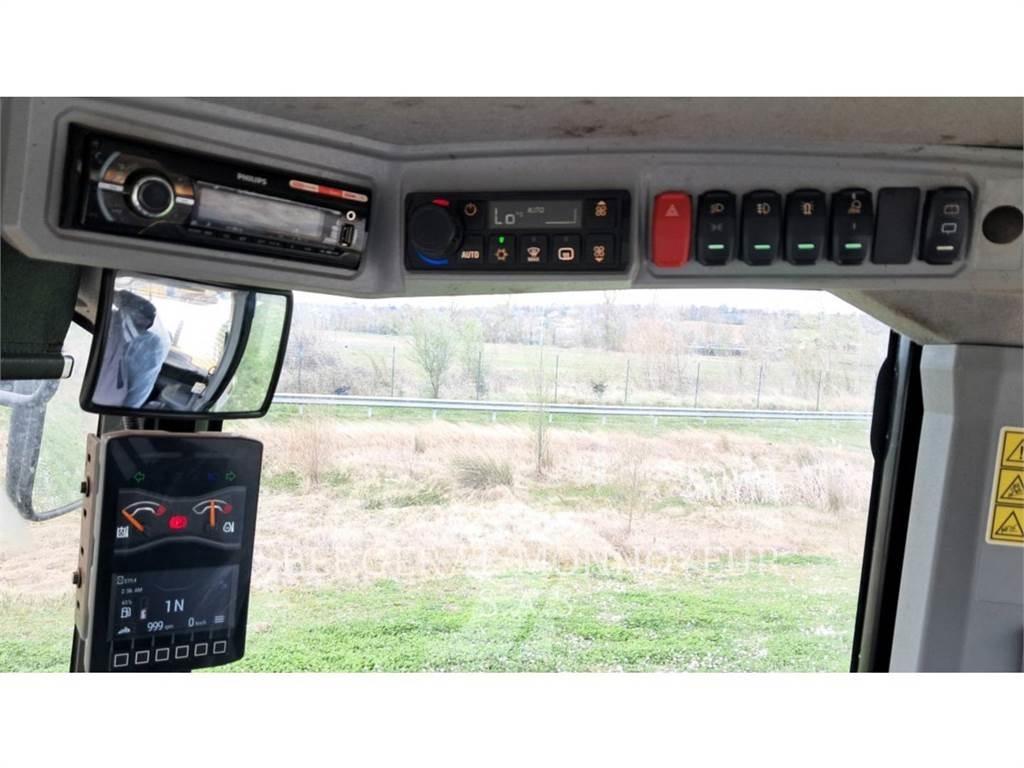 CAT 906 Kolesové nakladače