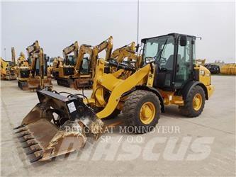 CAT 906 M Kolesové nakladače