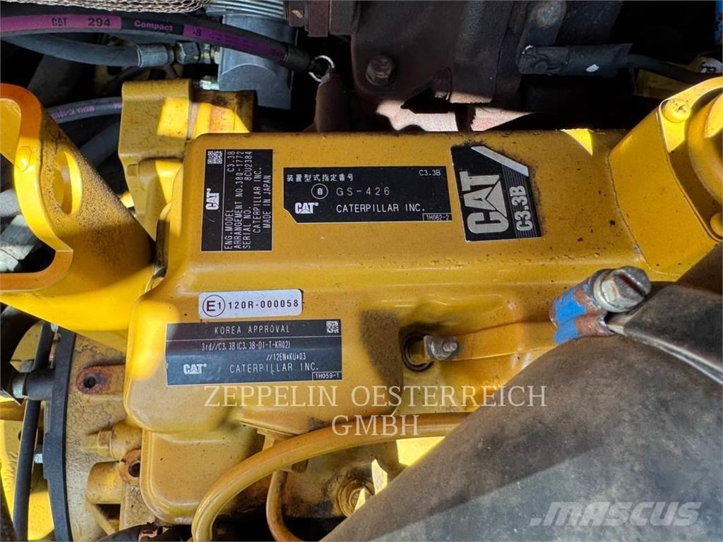 CAT 906H2 Kolesové nakladače