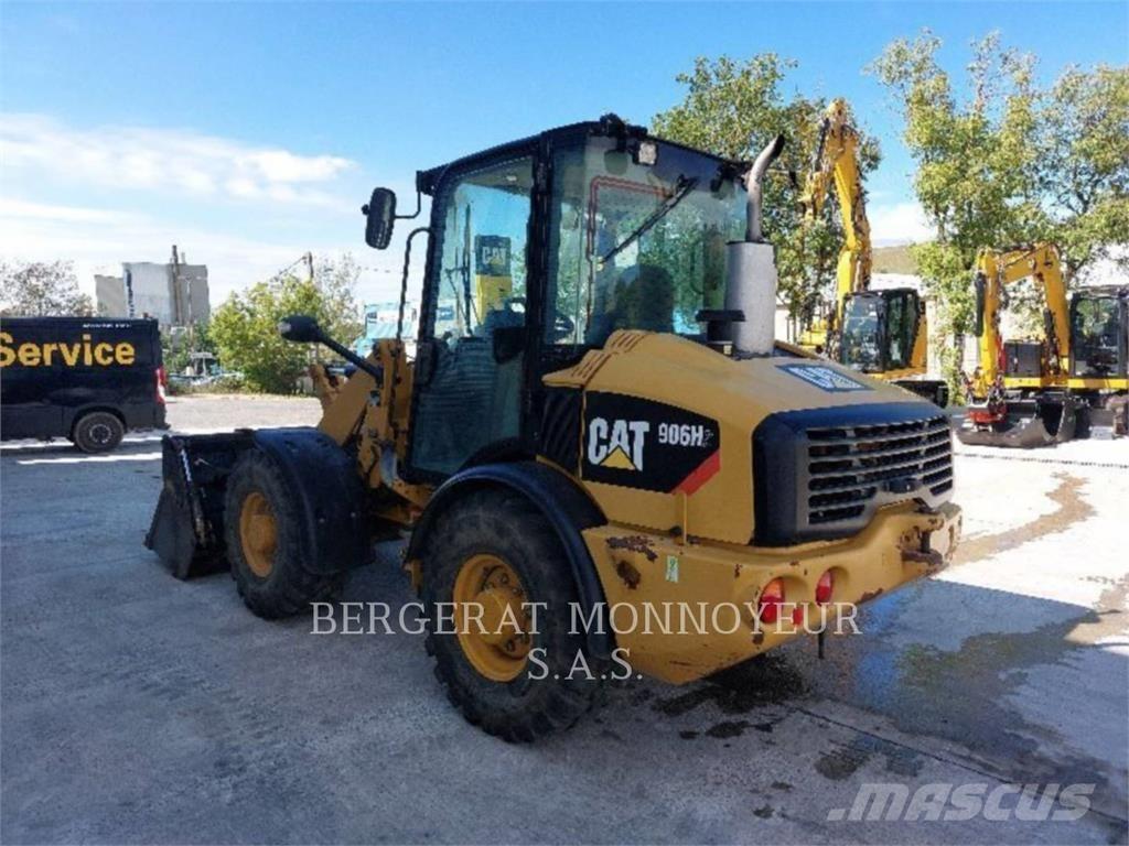 CAT 906H2 Kolesové nakladače
