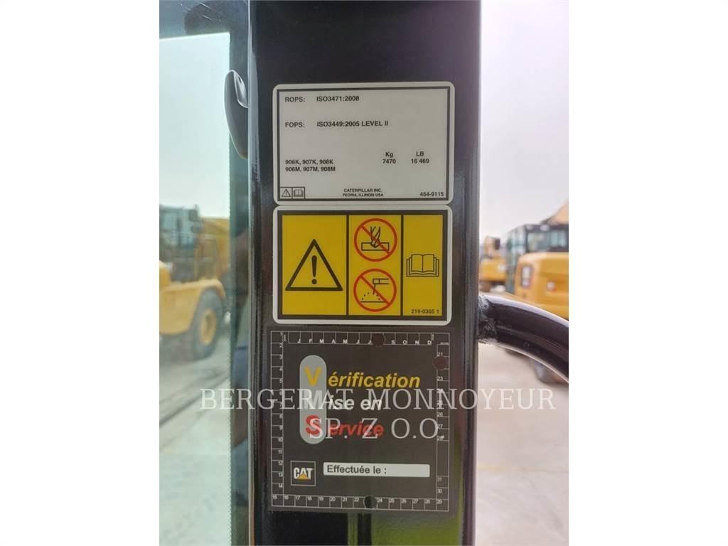 CAT 906M Kolesové nakladače