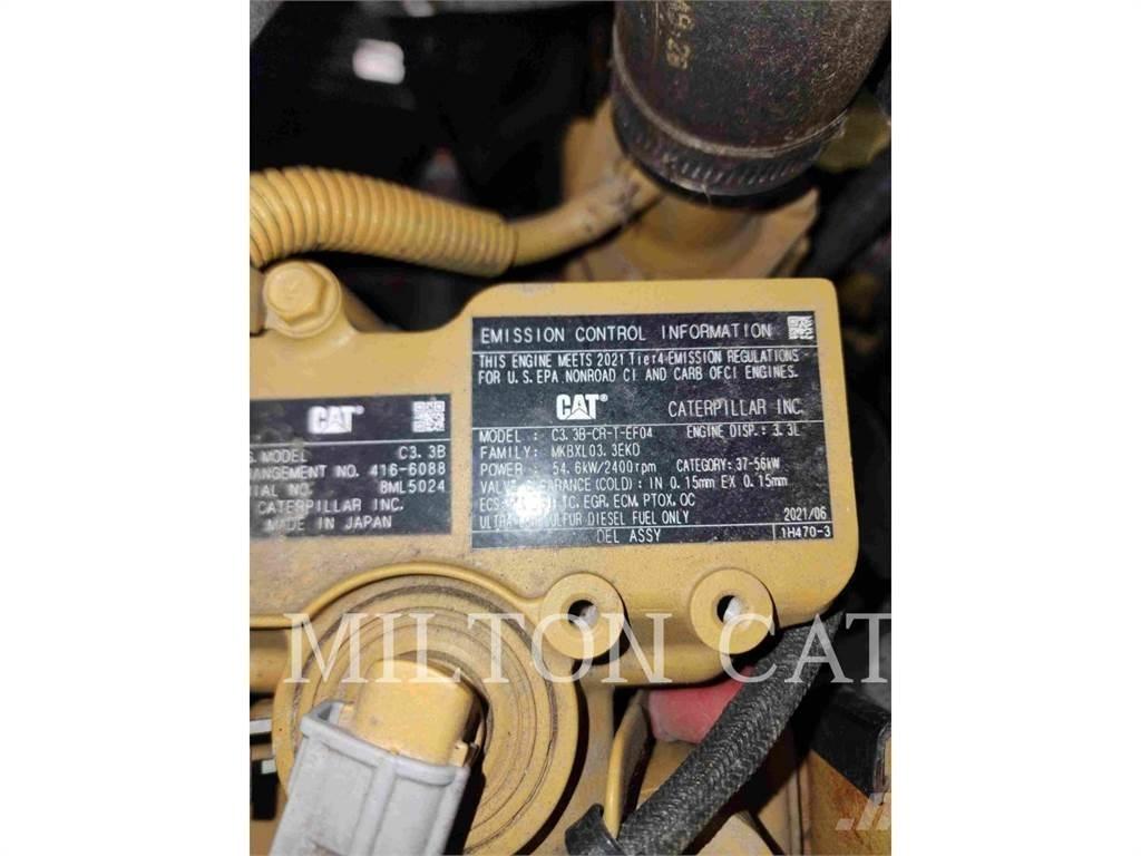 CAT 906M Kolesové nakladače