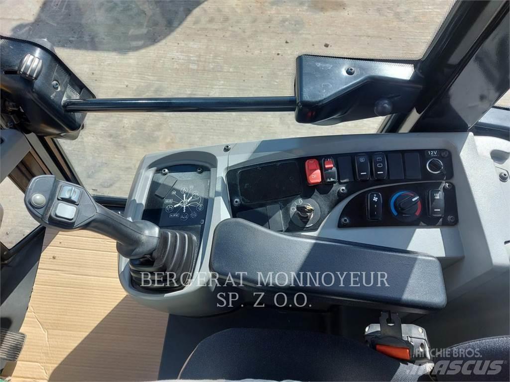 CAT 906M Kolesové nakladače