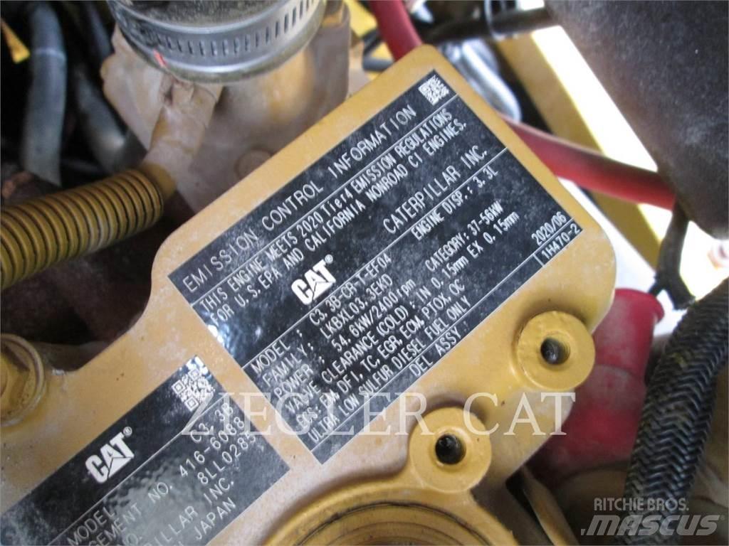 CAT 906M Kolesové nakladače