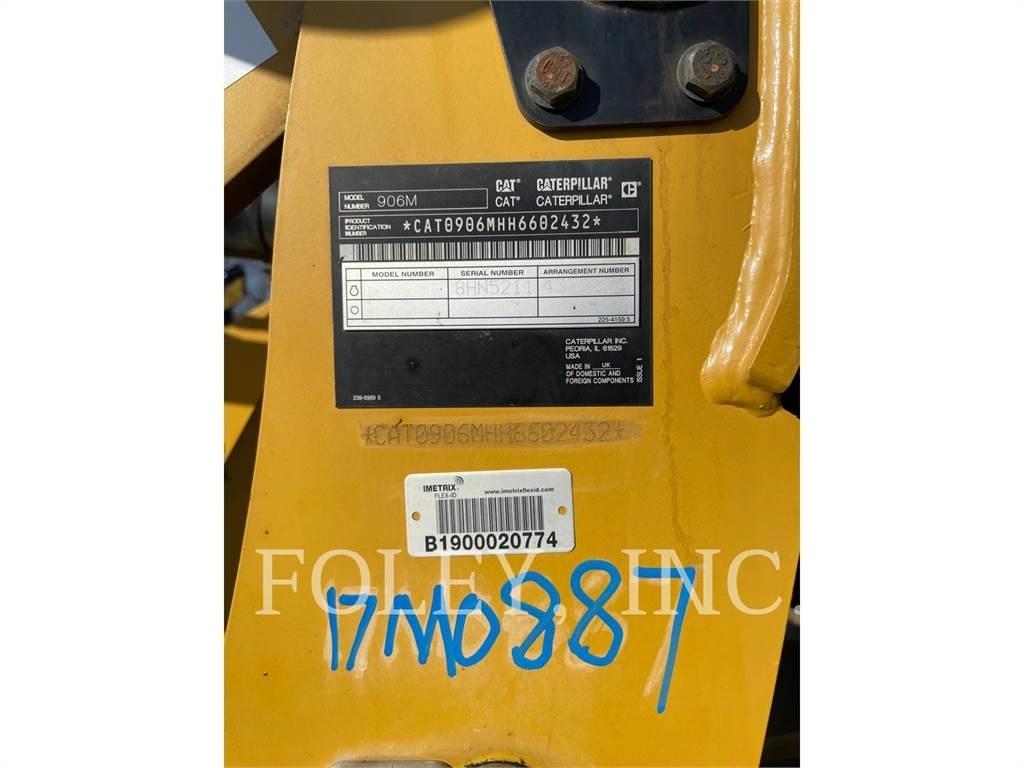 CAT 906M Kolesové nakladače
