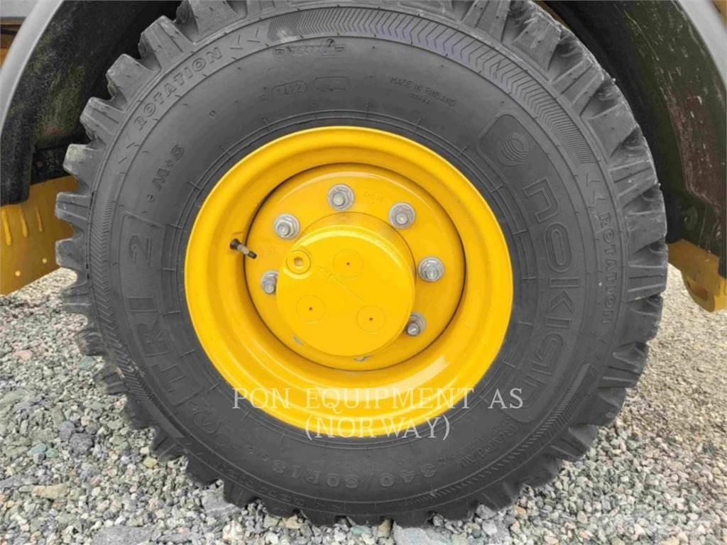 CAT 906M Kolesové nakladače