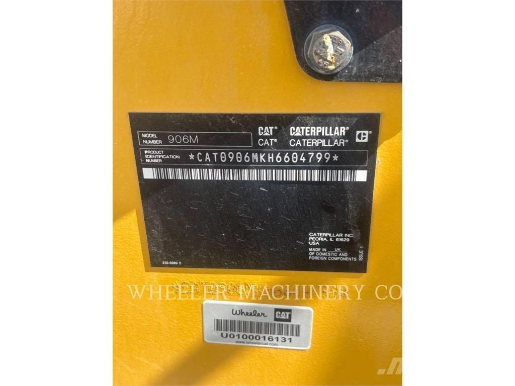 CAT 906M Kolesové nakladače