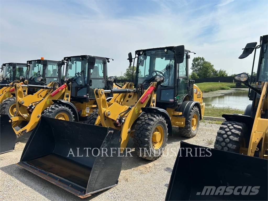 CAT 907-14 Kolesové nakladače