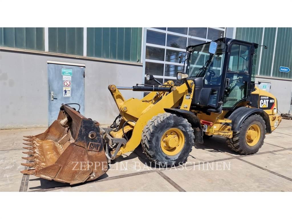 CAT 907H Kolesové nakladače