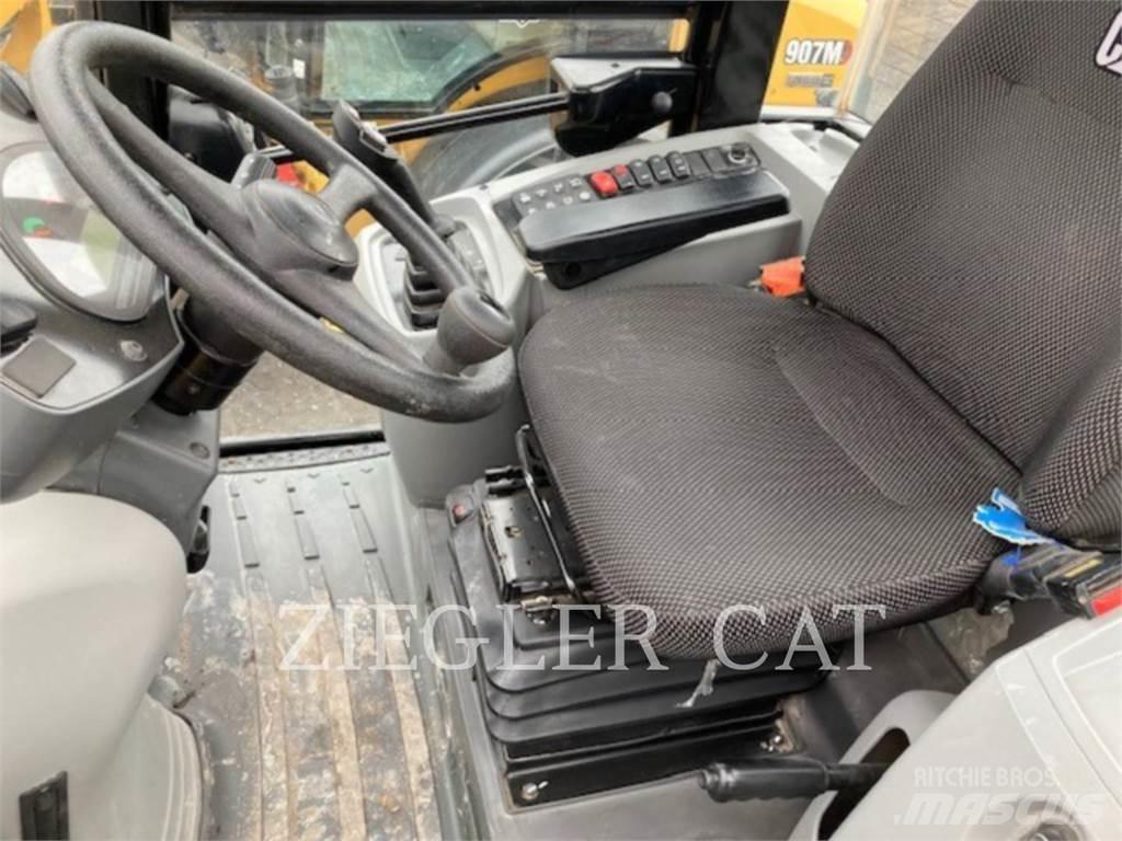 CAT 907M Kolesové nakladače