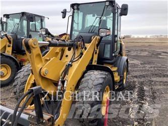 CAT 907M Kolesové nakladače