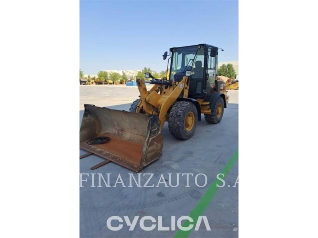CAT 907M Kolesové nakladače